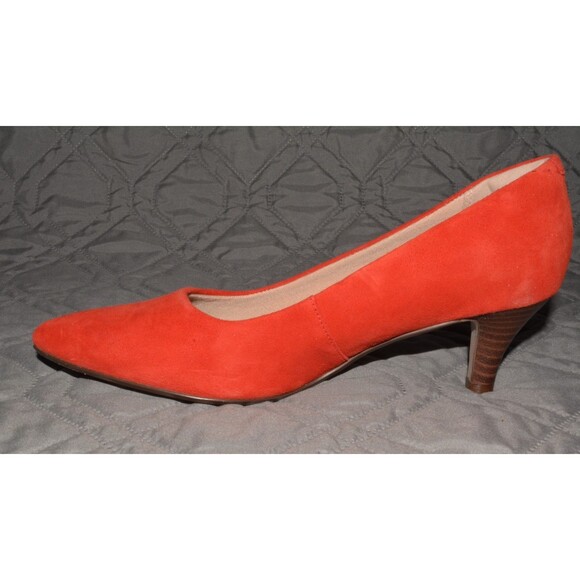 Clarks Collection Adriel Viola Red Suede Pumps Heels Size 6.5M Women 2" Heel - Picture 3 of 9